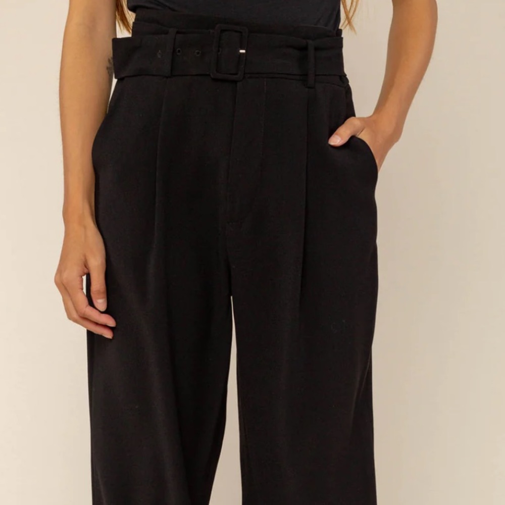 NEW High waist belted trousers in black. New without tags.